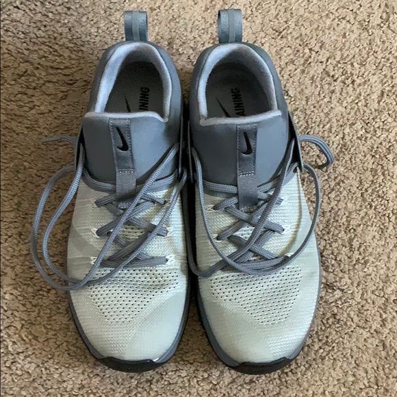 nike metcon flyknit 3 grey